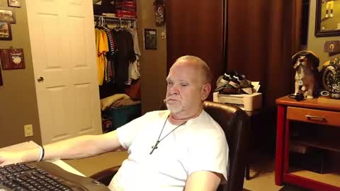 Papa online show from November 2025 03:38:01 AM