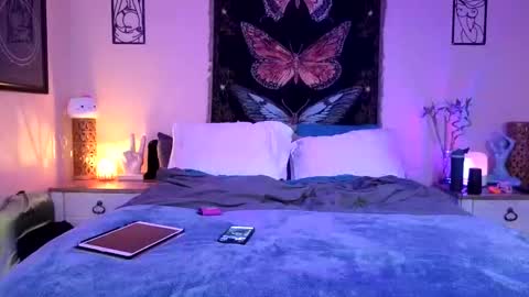 Indigo Bay online show from June 2026 08:31:02 PM