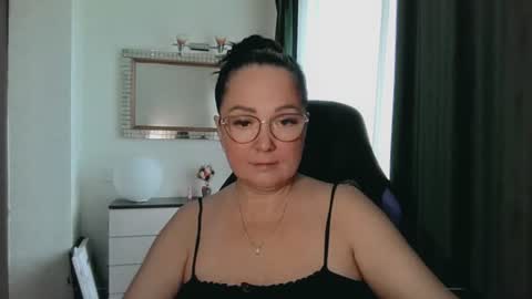 Snapshot of infinity_loveliness chatting on July 2026 07:00:01 AM Infinity online show from July 2026 07:00:01 AM