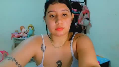 Snapshot of inid_sinclair chatting on February 2026 07:57:01 AM inid_sinclair online show from February 2026 07:57:01 AM