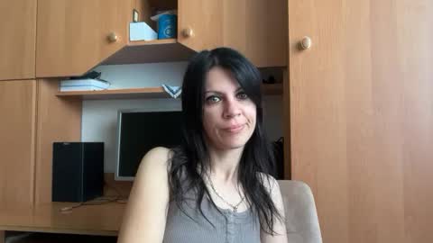 Snapshot of injaathome chatting on July 2026 07:04:01 AM InjaAtHome online show from July 2026 07:04:01 AM