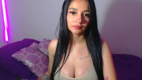 Abril online show from June 2026 11:30:02 PM