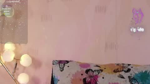 innocenthazel online show from April 2026 12:28:01 PM