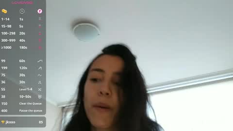 Snapshot of innocentlatiina chatting on May 2026 04:59:02 PM Laroa online show from May 2026 04:59:02 PM