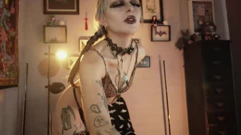   SANIA  online show from March 2026 03:59:01 PM