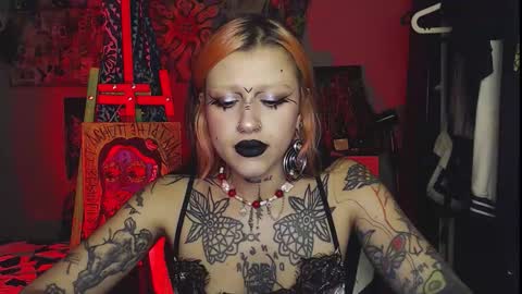 Insunnity666 online show from December 2025 08:17:01 PM