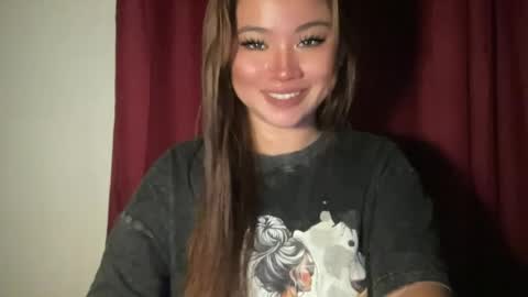 Snapshot of into_the_nightxxx chatting on June 2026 02:35:01 AM KATH online show from June 2026 02:35:01 AM