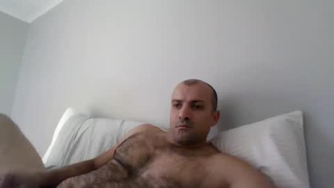 intolder35 online show from April 2026 10:15:01 PM