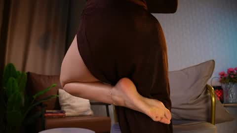 Iris online show from April 2026 02:14:02 PM