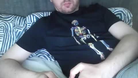 irishhighness95 online show from July 2026 06:37:02 AM