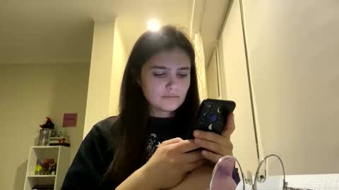 Snapshot of irisss31 chatting on April 2026 06:21:01 PM irisss31 online show from April 2026 06:21:01 PM