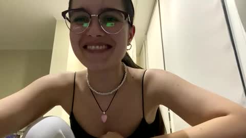 Snapshot of irisss31 chatting on May 2026 07:09:02 PM irisss31 online show from May 2026 07:09:02 PM