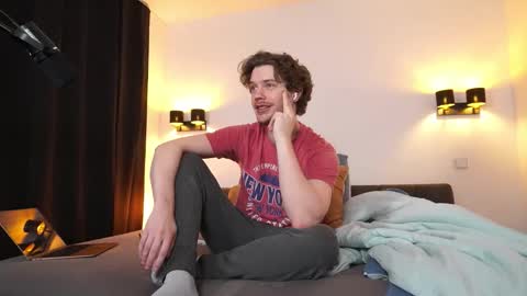 Snapshot of ironthud chatting on January 2026 03:27:02 PM Sam online show from January 2026 03:27:02 PM