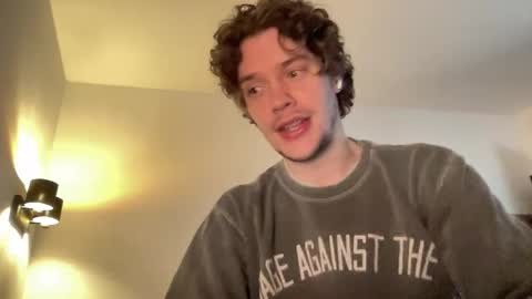 Snapshot of ironthud chatting on February 2026 09:33:02 PM Sam online show from February 2026 09:33:02 PM