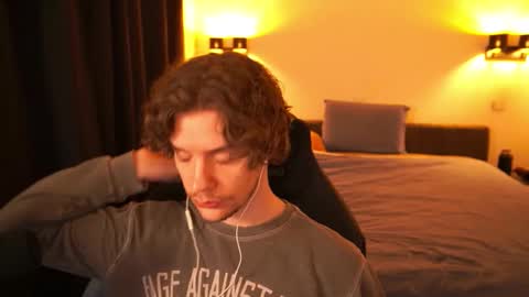 Snapshot of ironthud chatting on February 2026 10:29:01 PM Sam online show from February 2026 10:29:01 PM