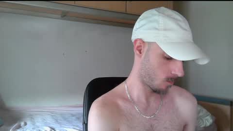 Snapshot of isaac99c chatting on May 2026 08:31:01 AM Isaac99c online show from May 2026 08:31:01 AM