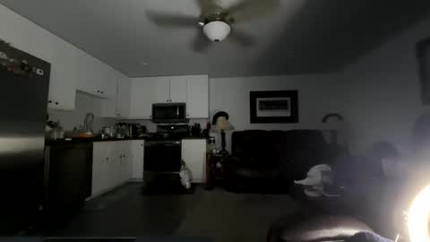 isaac_akamu online show from April 2026 12:54:02 AM