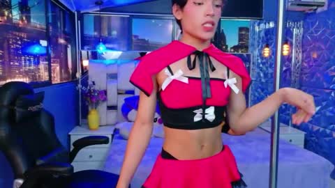 isaacnova online show from May 2026 09:00:01 PM