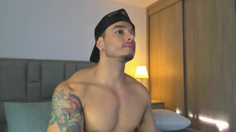 Snapshot of isaacsuarez chatting on February 2026 08:58:01 PM Isaac Surez online show from February 2026 08:58:01 PM