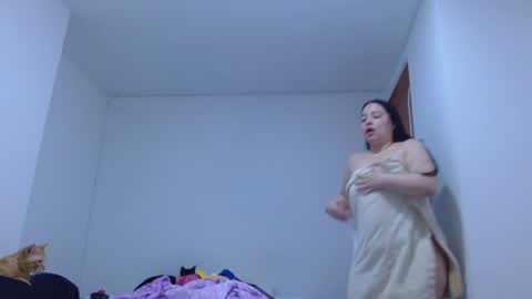 Snapshot of isabel_24_gil chatting on July 2026 11:14:01 AM isabel online show from July 2026 11:14:01 AM