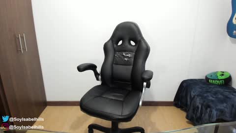 Isa online show from November 2025 10:20:02 PM