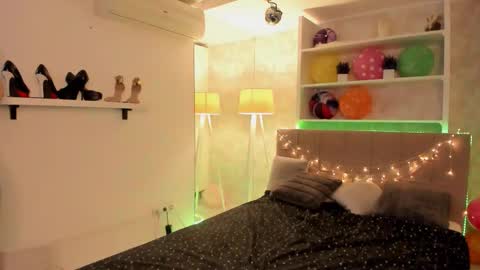 IsabelKiss online show from March 2026 02:11:02 PM