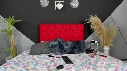 isabella_fire96 online show from March 2025 02:12:01 PM