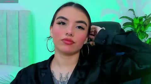 Snapshot of isabella_hv chatting on June 2026 06:39:01 PM ISABELLA online show from June 2026 06:39:01 PM