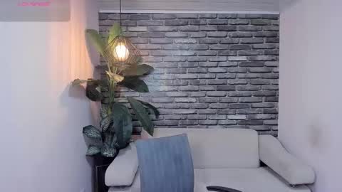 Camila online show from March 2026 11:47:01 AM