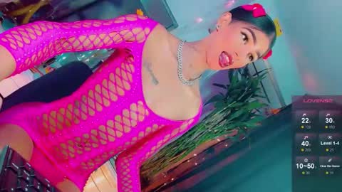 isabellagirs online show from April 2026 10:41:01 AM