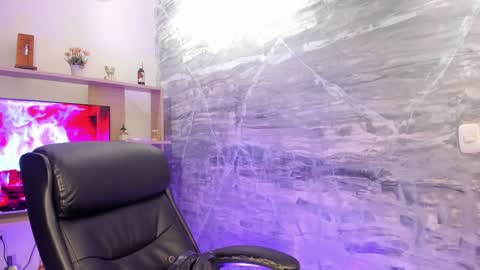 Isa online show from December 2024 04:13:01 AM