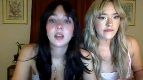 Isabelle online show from September 2025 03:18:02 AM