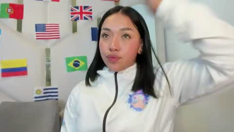 isabellrodriguez18 online show from June 2026 04:47:01 AM