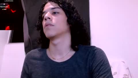 Snapshot of isidroglasc chatting on May 2026 01:12:01 AM Isidro online show from May 2026 01:12:01 AM