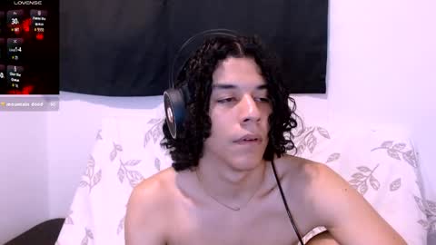 Snapshot of isidroglasc chatting on May 2026 12:39:01 AM Isidro online show from May 2026 12:39:01 AM