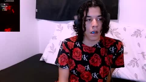 Snapshot of isidroglasc chatting on May 2026 02:07:02 AM Isidro online show from May 2026 02:07:02 AM
