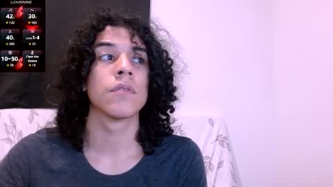 Snapshot of isidroglasc chatting on June 2026 12:02:01 AM Isidro online show from June 2026 12:02:01 AM