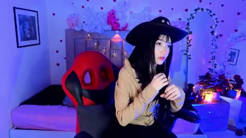 Isla Rosee18 online show from April 2026 01:47:02 AM