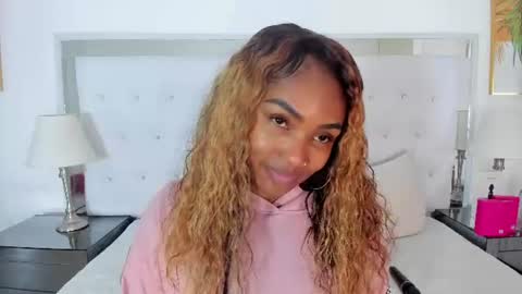 Snapshot of isla_scott chatting on June 2026 11:30:02 AM Vanessa online show from June 2026 11:30:02 AM