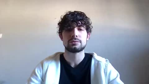 islaysince97 online show from April 2026 01:12:02 PM