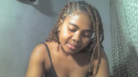 ismayrah online show from May 2026 11:12:03 PM