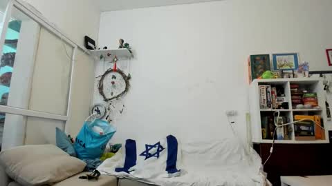 Marta online show from October 2025 05:17:01 AM