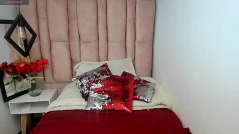 Snapshot of issa_milf__ chatting on June 2026 01:57:02 PM ISSA MILF online show from June 2026 01:57:02 PM