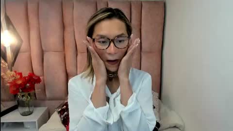 Snapshot of issa_milf__ chatting on July 2026 01:26:01 PM ISSA MILF online show from July 2026 01:26:01 PM