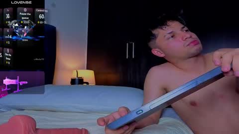 Issac online show from November 2025 03:41:01 AM