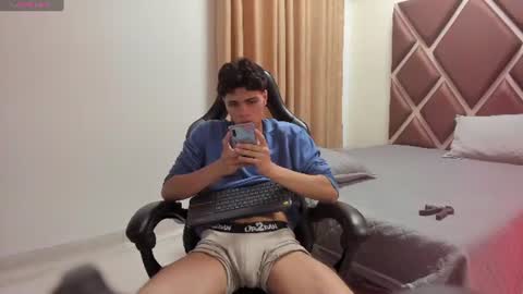 Snapshot of ithan_hot chatting on July 2026 04:36:02 AM ithan_hot online show from July 2026 04:36:02 AM