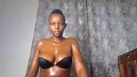 Snapshot of its_metney chatting on May 2026 11:37:01 AM Metney online show from May 2026 11:37:01 AM