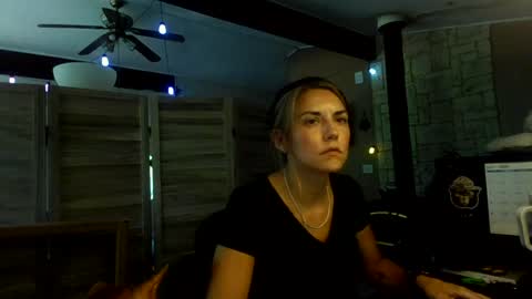 ItsMeSophie X online show from July 2026 04:44:01 PM