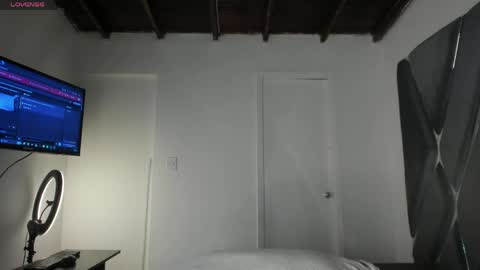Moon online show from June 2026 06:01:01 PM