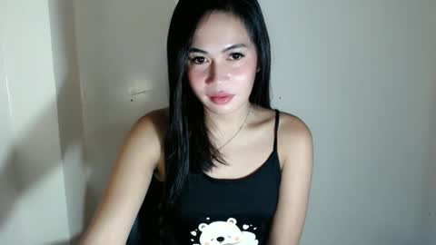 itsurgil_kloeh online show from April 2026 03:07:01 AM